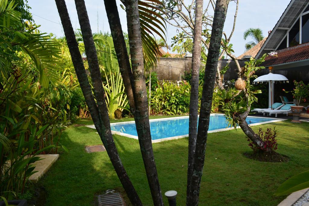 Villa Raquel Seminyak  Bagian luar foto